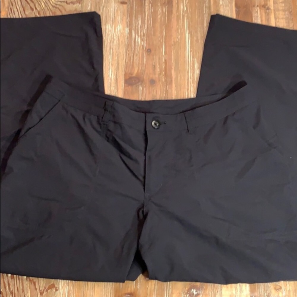 Patagonia Women’s Lightweight Black Pants